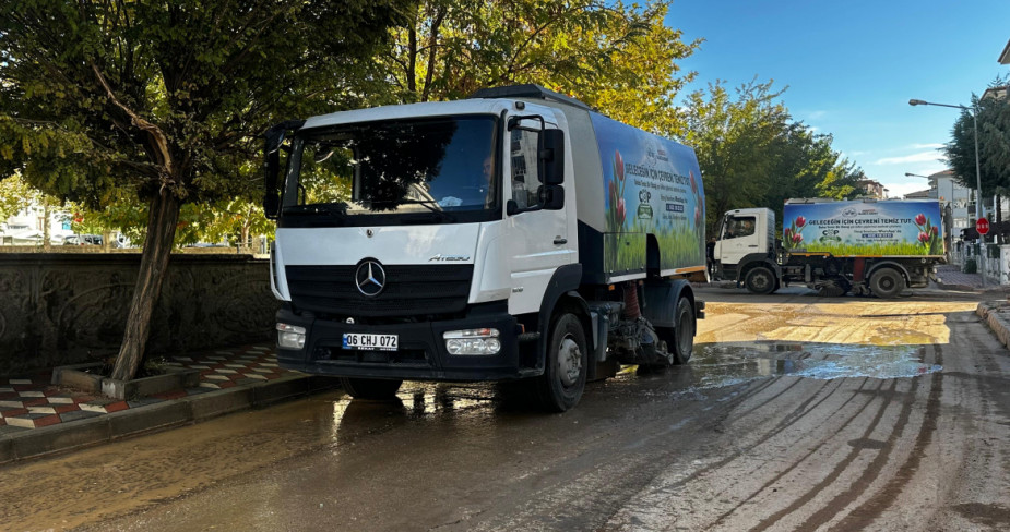 Elazığ Belediyesi, Ataşehir Mahallesi’nde Kapsamlı Temizlik Gerçekleştirdi